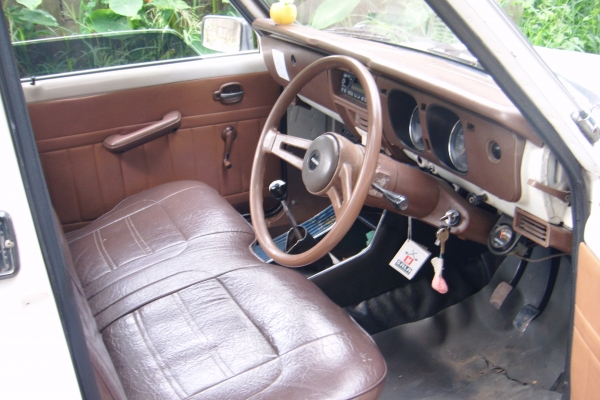 ขายมาสด้า1000 เดิมบาง ทะเบียนโอนพร้อมใช้ ขับไกลได้ภาษีเต็ม57