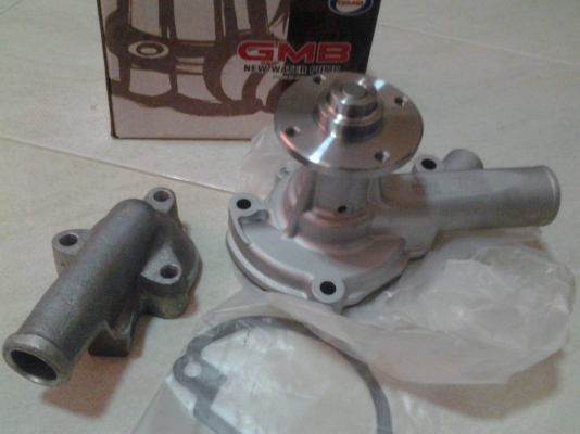 ขายปั้มน้ำ ดัสสัน j13-j15 และคอห่านบน