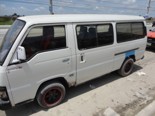 ฝากขายรถตู้ NISSAN ถูกๆสักคัน