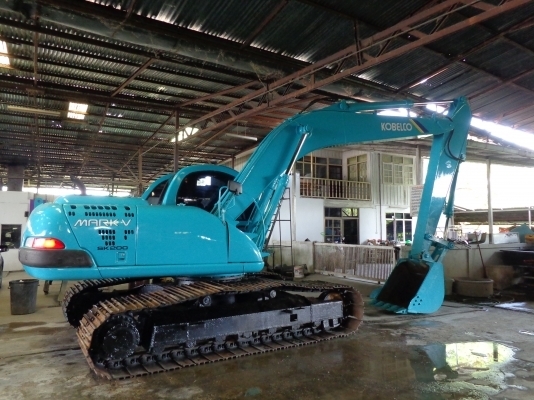 ขาย Kobelco SK200 M5 สวย พร้อมใช้ โทร 088-4501277