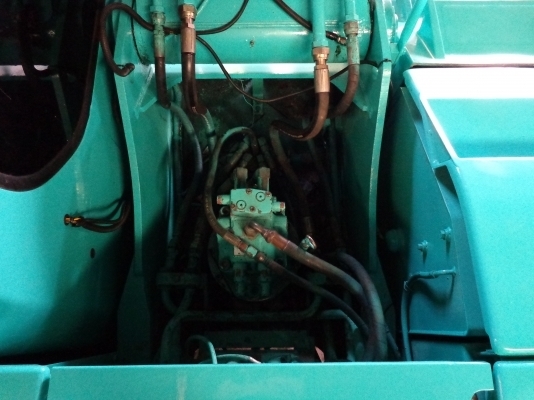 ขาย Kobelco SK200 M5 สวย พร้อมใช้ โทร 088-4501277