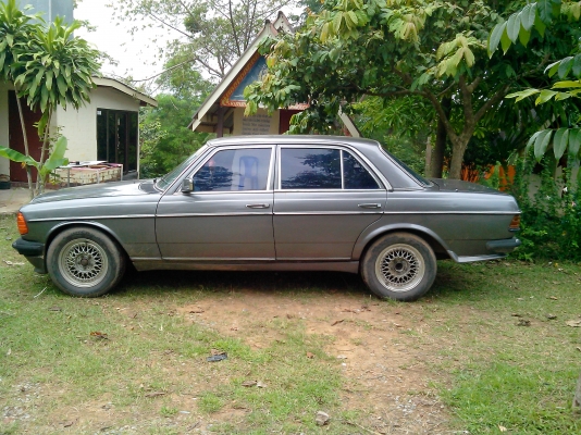 ขาย benz w123 300d ด่วนขายอาทิตย์เดียว69,000 ขาย benz w123 300d ด่วนขายอาทิตย์เดียว69,000