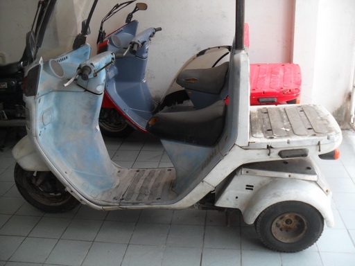 ขายHONDA CANOPY 3ล้อ แพคคู่ 2คัน 19000 บาท