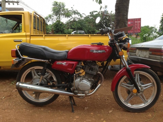 ขายรถ Honda SS1 125cc. เดิมๆ  สภาพพร้อมใช้งาน มีทะเบียนพร้อมโอน