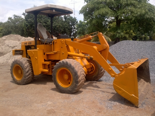 ขายถูกๆครับรถตัก  1 คิว มิซูบิชิ WS 500  เอวอ่อน 4x4    หลวงหล้า อิฐบล๊อก สุโขทัยมารับรถแล้ว ขอบคุณในความไว้วางใจครับ