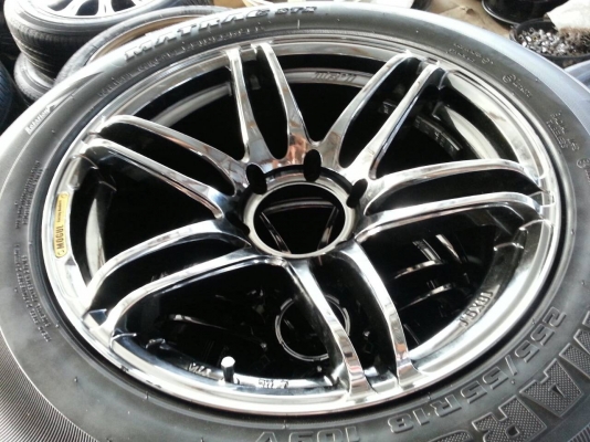 ขายแม็กขอบ 18  6รู139  พร้อมยาง 255 55 18  ปี 2912  ตามรูปครับ