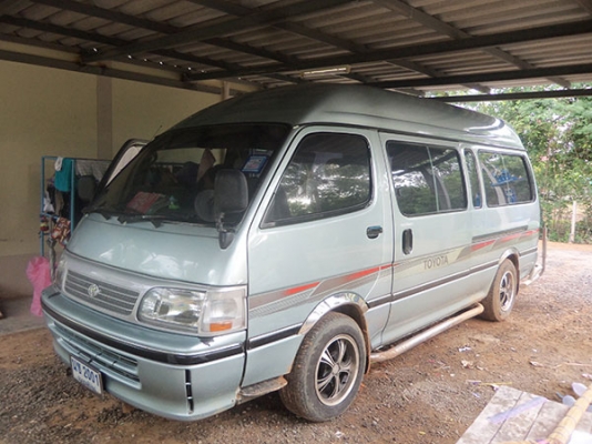 ขายรถตู้หลังคาสูงราคาถูก