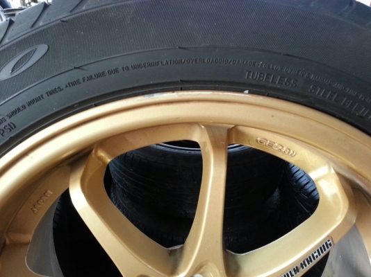 แม็กขอบ 16  4รู100และ114  พร้อมยาง 185 55 16 ปี 11  1ชุด  สวยๆ คับ