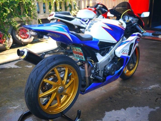 ขาย Nc30 พร้อมทะเบียนแท้จัดไฟแนนท์ได้ แฟริ่ง Rc211 พร้อมท่อสูตร สีใหม่ ราคา 85000โทร0803355484