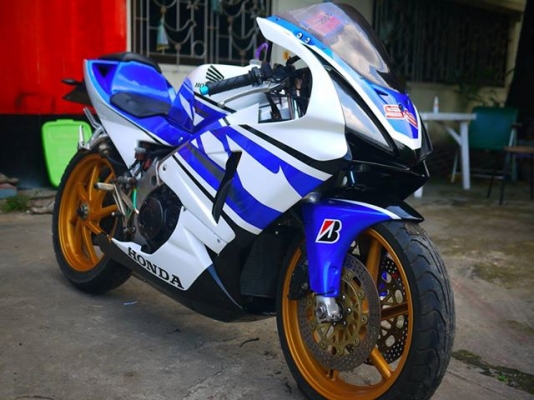 ขาย Nc30 พร้อมทะเบียนแท้จัดไฟแนนท์ได้ แฟริ่ง Rc211 พร้อมท่อสูตร สีใหม่ ราคา 85000โทร0803355484