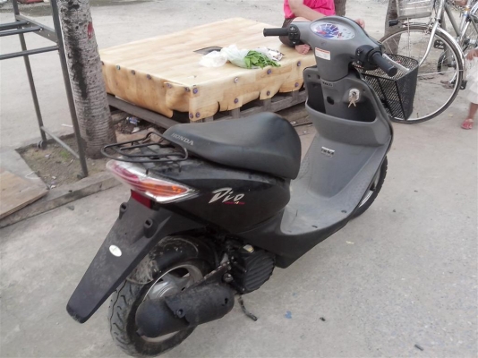 DIO 4 จังหวะกุญแจใหญ่ครับเก่าญี่ปุ่น ไม่เคยขับขี่ในไทย หม้อน้ำ ดิสหน้า DIO 4 จังหวะกุญแจใหญ่ครับเก่าญี่ปุ่น ไม่เคยขับขี่ในไทย หม้อน้ำ ดิสหน้า