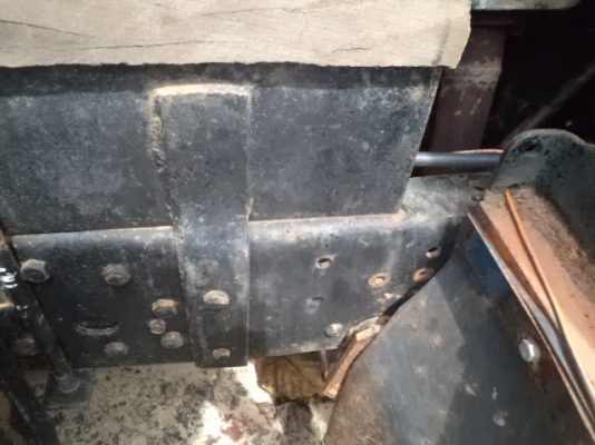 ขายไอ้หนุ่มทางหลวง 85 แรงม้า ดั้ม 4 ตัน ราคา 265000 บาททะเบียนขาด 1ปี