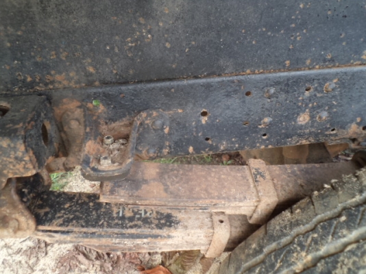 ขายไอ้หนุ่มทางหลวง 85 แรงม้า ดั้ม 4 ตัน ราคา 265000 บาททะเบียนขาด 1ปี