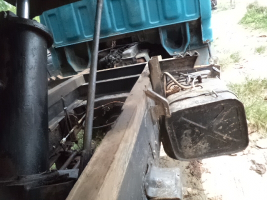 ขายไอ้หนุ่มทางหลวง 85 แรงม้า ดั้ม 4 ตัน ราคา 265000 บาททะเบียนขาด 1ปี