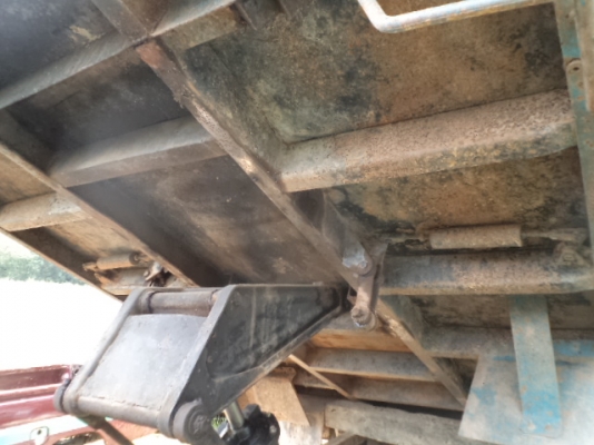 ขายไอ้หนุ่มทางหลวง 85 แรงม้า ดั้ม 4 ตัน ราคา 265000 บาททะเบียนขาด 1ปี