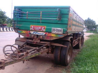 ขายลูกพ่วงดั้ม กะบะมิเนียม ต่ออู่ชุมชัย นครปฐม ทำสีอย่างสวย