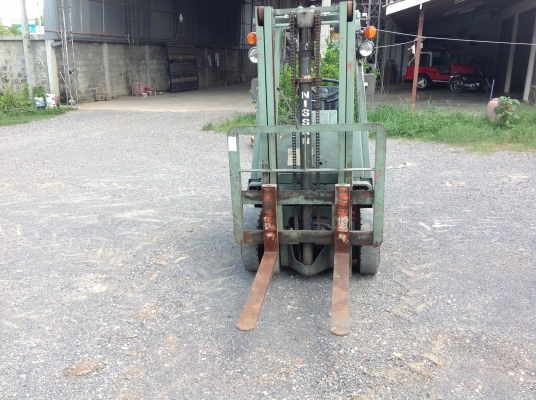 ขาย..รถฟอร์คลิฟต์ Nissan 1Tลดเหลือ90000