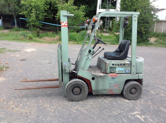 ขาย..รถฟอร์คลิฟต์ Nissan 1Tลดเหลือ90000