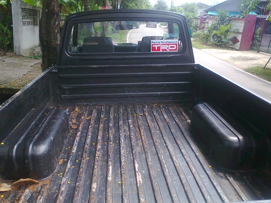 Mazda 1300 ปี 35 รถสวย มีแอร์ มีทะเบียนครบ.รถบ้าน ๆ. Mazda 1300 ปี 35 รถสวย มีแอร์ มีทะเบียนครบ.รถบ้าน ๆ.