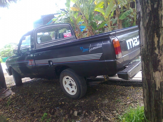 Mazda 1300 ปี 35 รถสวย มีแอร์ มีทะเบียนครบ.รถบ้าน ๆ. Mazda 1300 ปี 35 รถสวย มีแอร์ มีทะเบียนครบ.รถบ้าน ๆ.
