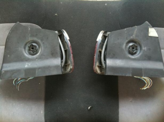 ไฟท้าย  E36 2ประตู