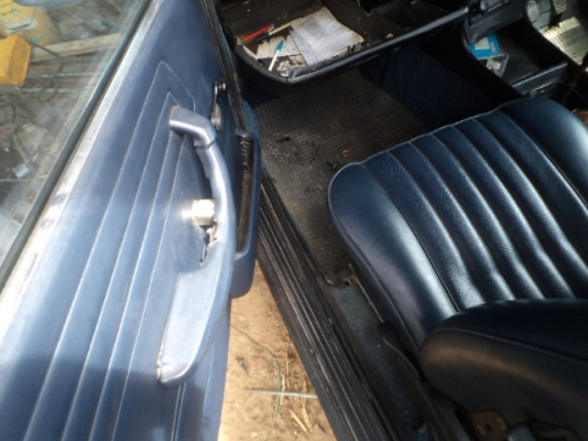 ขาย BMW 320i 2 door ทะเบียนขาดหลายปี เครื่องยนต์เดิม รถขับได้ปกติช่วงล่างดีไม่ผุ