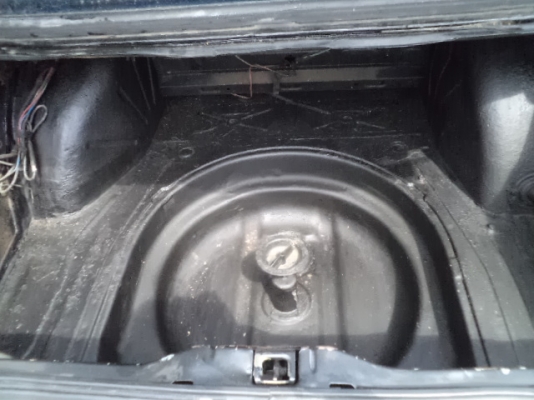 ขาย BMW 320i 2 door ทะเบียนขาดหลายปี เครื่องยนต์เดิม รถขับได้ปกติช่วงล่างดีไม่ผุ