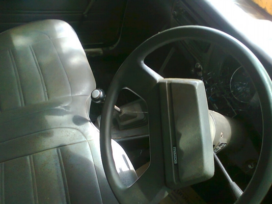 Mazda 1300 รถปี 35 รถสวย มีแอร์ มีทะเบียนครบ Mazda 1300 รถปี 35 รถสวย มีแอร์ มีทะเบียนครบ