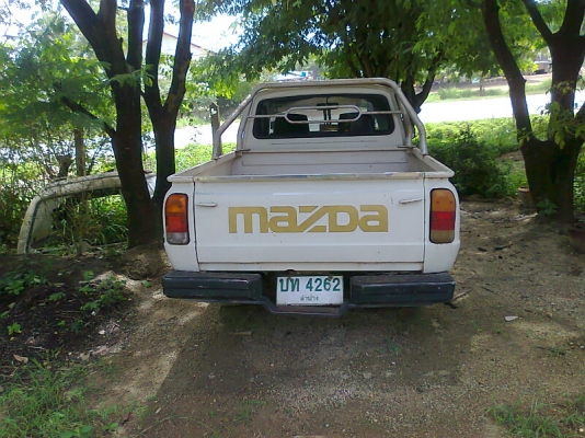 Mazda 1300 รถปี 35 รถสวย มีแอร์ มีทะเบียนครบ Mazda 1300 รถปี 35 รถสวย มีแอร์ มีทะเบียนครบ