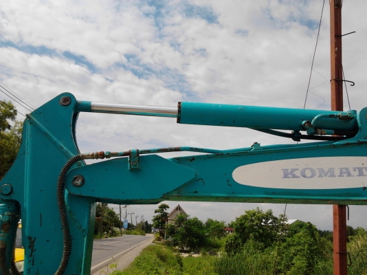 ซื้อขายแล้ว 250,000 แบคโฮ KOMATSU PC20-7 มีเอกสารอินวอย