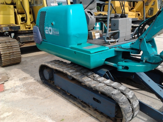 ซื้อขายแล้ว 250,000 แบคโฮ KOMATSU PC20-7 มีเอกสารอินวอย