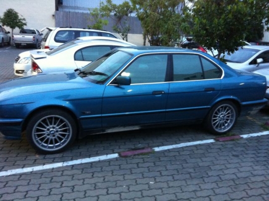 ขายด่วน BMW 525 I