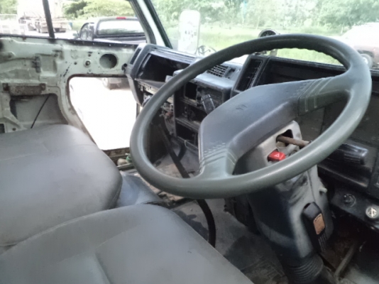 รถยก ISUZU NKR 88 HP ทะเบียน แจ้งจอด ม. 79 ราคา 265000