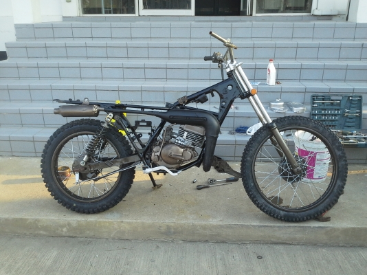 ขาย ts125 เครื่องดียางใหม่ เหลือทำสีถังกับเปลือก มีเล่มไม่โอน