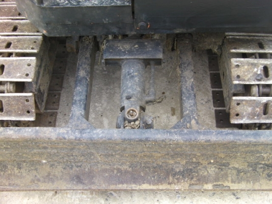 HK05คูโบต้า รถขุดเล็กเก่านอกสภาพพร้อมใช้งานขนย้ายสะดวกมีVDOการใช้งานงาน ราคา93,000บาทhttp://www.youtube.com/watch?v=Ps8Qeoj0Ih4