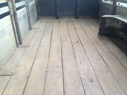 ขาย HINO FC4J เครื่ิอง JO5C กระบะเหรดพื้นไม้  ปี46