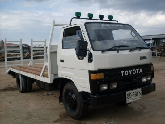 ขายรถบรรทุก6ล้อ TOYOTA