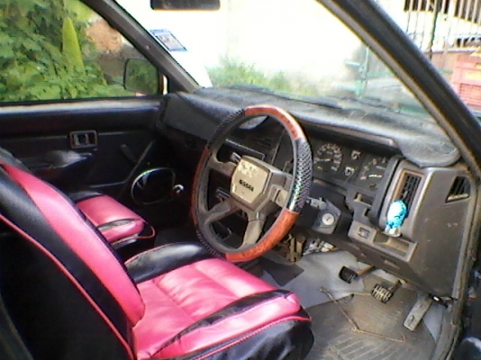 ไหวเท่าไหร่โทรมา!!Nissan Big M 2.5 แวนแท้ 3ประตู สวยๆ พร้อมใช้งาน