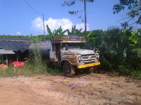 รถบรรทุกน้ำ ISUZU รถสวย พร้อมใช้งาน มีทะเบียน ภาษีเต็ม.