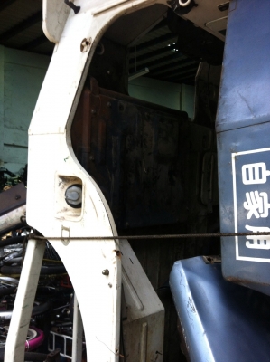 รถจิ๊ปมิตซู j54 4dr5 รถจิ๊ปมิตซู j54 4dr5