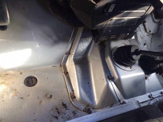 รถจิ๊ปมิตซู j54 4dr5 รถจิ๊ปมิตซู j54 4dr5