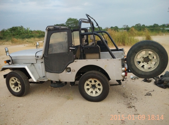 รถจิ๊ปมิตซู j54 4dr5 รถจิ๊ปมิตซู j54 4dr5