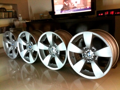ล้อแม็กซ์ BMW ขนาด 17นิ้ว 5 รู 120 สภาพดีทั้งชุดครับ ดูสินค้าเพิ่มได้ที่ www.phongcar2481.com ล้อแม็กซ์ BMW ขนาด 17นิ้ว 5 รู 120 สภาพดีทั้งชุดครับ ดูสินค้าเพิ่มได้ที่ www.phongcar2481.com