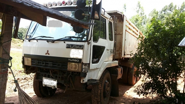 ขาย10ล้อ2เพลาดั๊ม "ไอ้หลงสายฟ้า" MITSU 527M-A1xxxx วางเครื่องไม่เดิม6D16(ลงเล่ม)เกาะโบ 220HP เครื่องดี นิ่ม แรง มีเยิ้มบ้าง เกียร์10สปีดสภาพดี ไม่หลุด  ช่วงล่างแน่นคัสซีสวยเดิมไม่มีบวม กริ๊ปๆ พ.พาวเวอร์ เบรคเล็ก กระบะดั๊มข้างเรียบหน้าพระลาน สภาพ