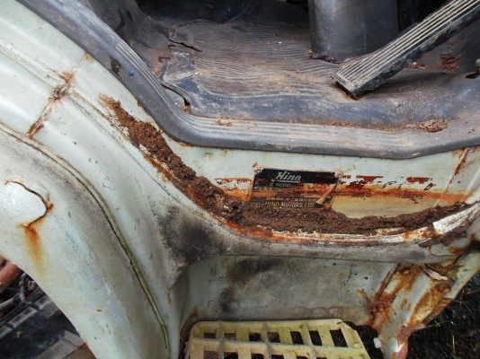 ขายด่วนรถ6ล้อHINOFBเครือง120แรงม้าWO4Dปี38