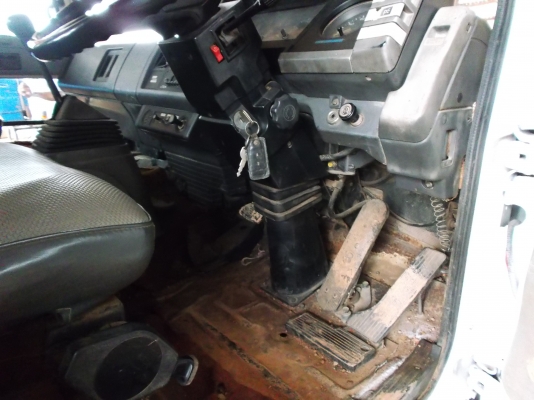 ขายด่วนรถ6ล้อร็อคกี้เครือง195แรงม้ายาว6.20มช