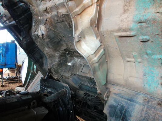 ขายด่วนรถ6ล้อร็อคกี้เครือง195แรงม้ายาว6.20มช