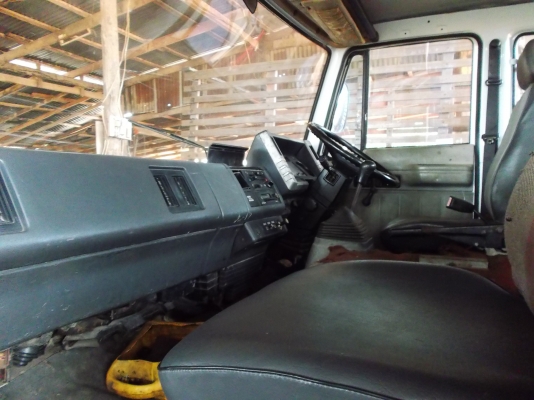 ขายด่วนรถ6ล้อร็อคกี้เครือง195แรงม้ายาว6.20มช