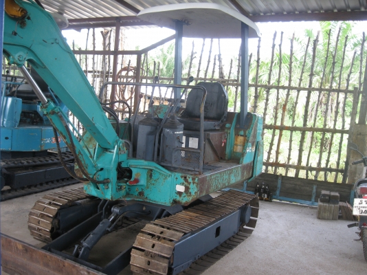 ขายด่วน รถแบคโฮ KOMATSU PC15-2 มีเอกสารอินวอยและใบแจ้งจำหน่าย