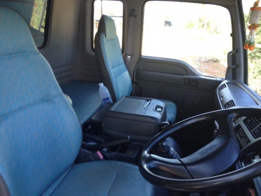 รถอีซูซุ 10 ล้อดั้ม FXZ 270 แรงม้า ปี 49  ( รถวิ่ง 11x,xxx กม. ) สนใจติดต่อ 081 - 6079515